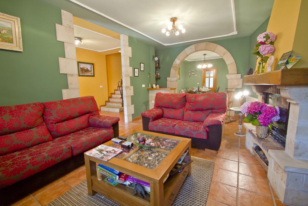 Posada De Villacarriedo Экстерьер фото