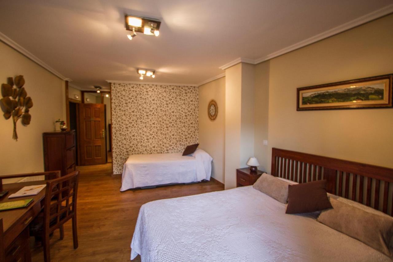 Posada De Villacarriedo Экстерьер фото